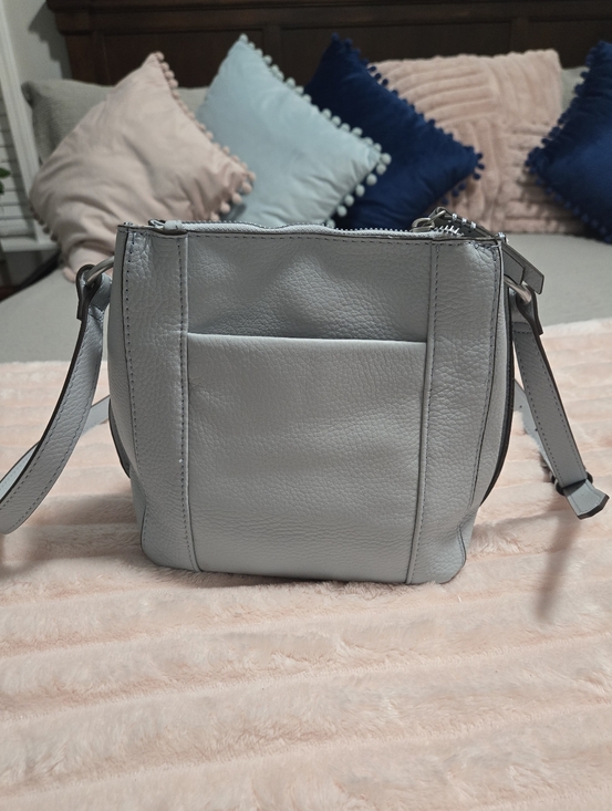 American Leather Co. Cindy Leather Triple Entry Crossbody - Picture 14 of 14